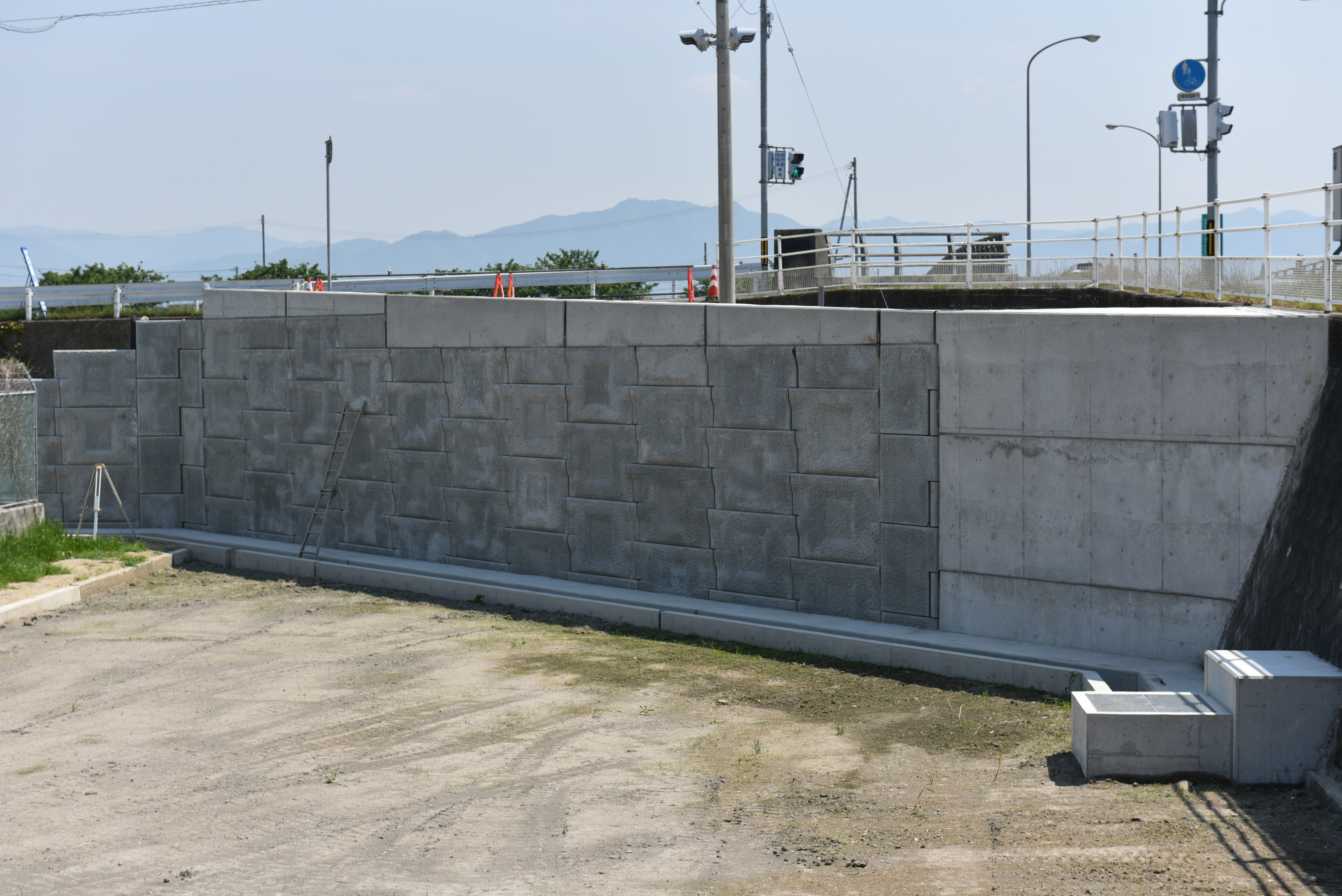 （社会資本整備総合交付金）街路事業　柞田川右岸線　道路整備工事